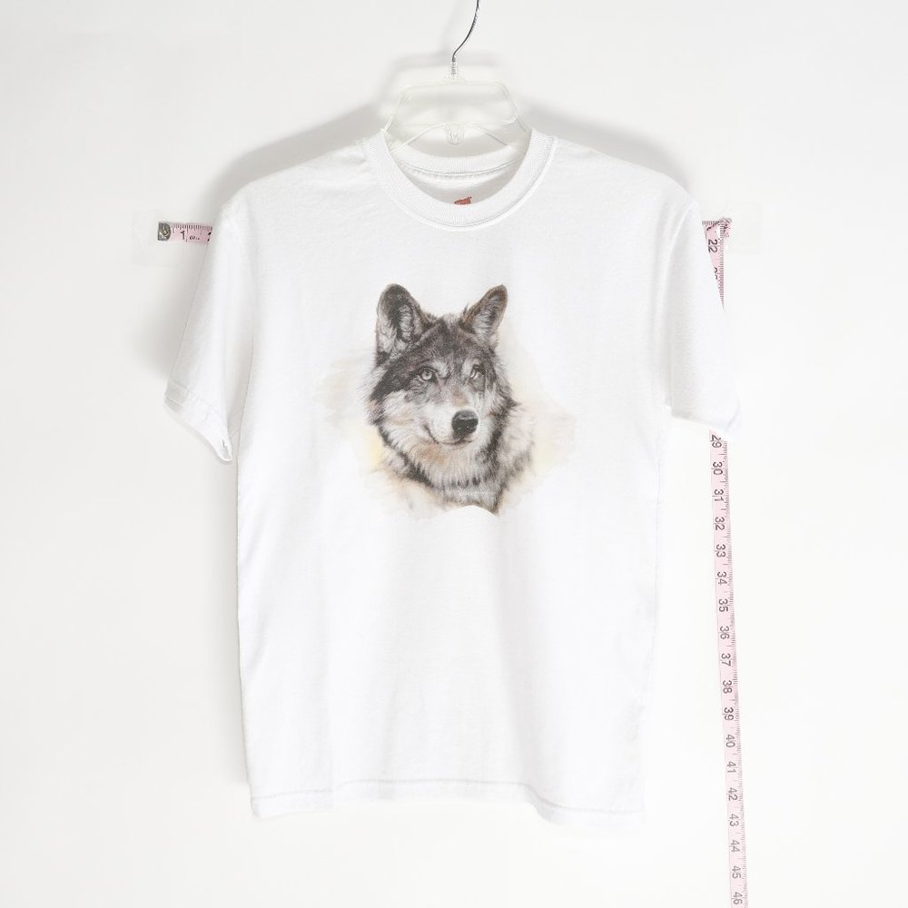 🐺Iconic Hanes Lone Wolf Tshirt